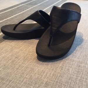 Fit flop black thong sandal, Women’s size 10